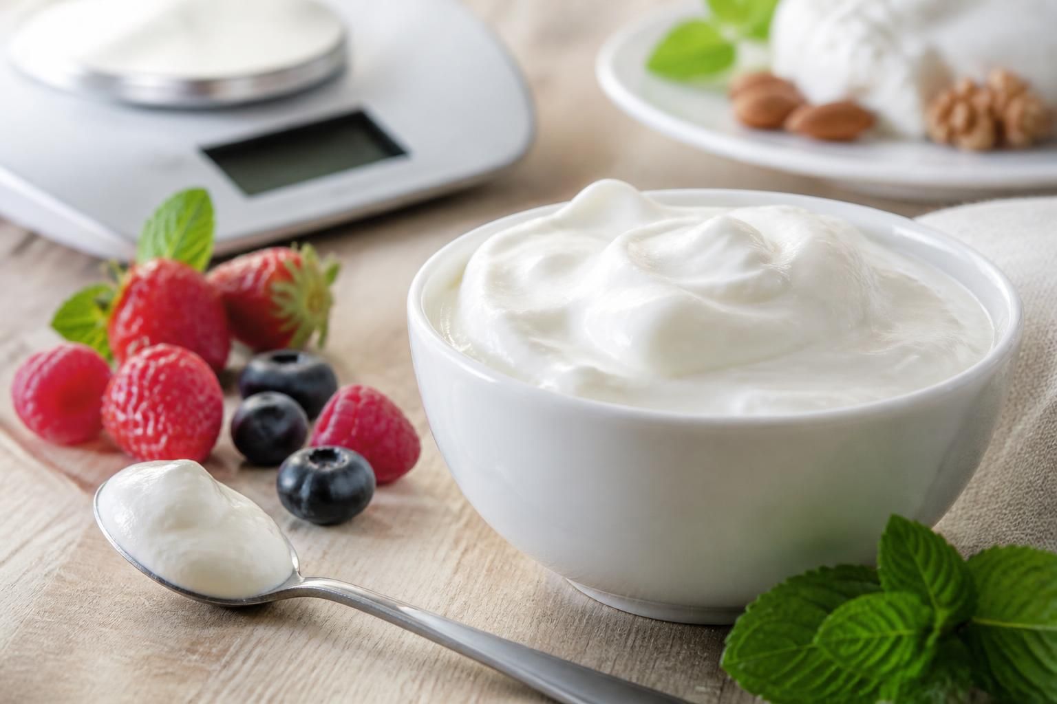 découvrez si le fromage blanc fait grossir en explorant ses calories, ses matières grasses et son effet sur le ventre pour mieux équilibrer votre alimentation.