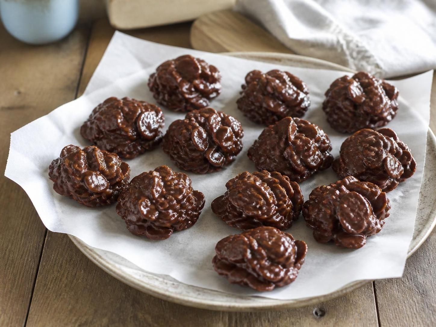 découvrez la recette originale de la rose des sables à la végétaline ainsi que ses délicieuses variantes pour régaler petits et grands.