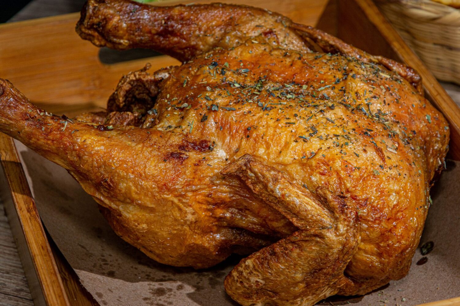 Calories du poulet rôti : entier, blanc, cuisse, avec ou sans peau